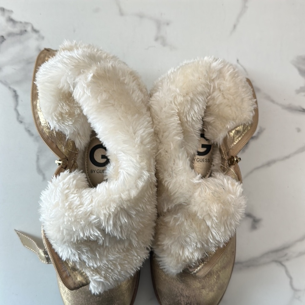 New- GUESS gold foil “look” boots - Picture 11 of 16